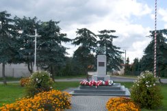 8. Pomnik Odzyskania Niepodległości w Olszewnicy Starej - #1